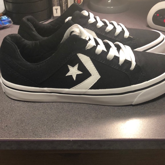 converse canvas shoes